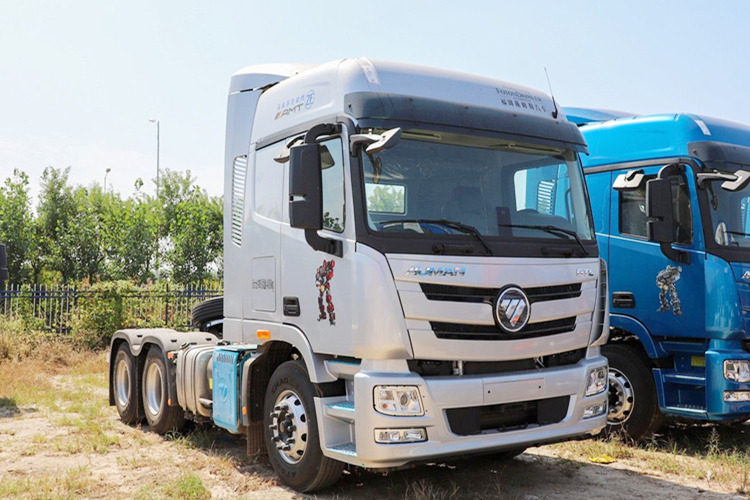 FOTON Foton 6x4 Tractor Head for Sale in Tanzania - Gjysmë-kamion: foto 2 FOTON Foton 6x4 Tractor Head for Sale in Tanzania - Gjysmë-kamion: foto 2