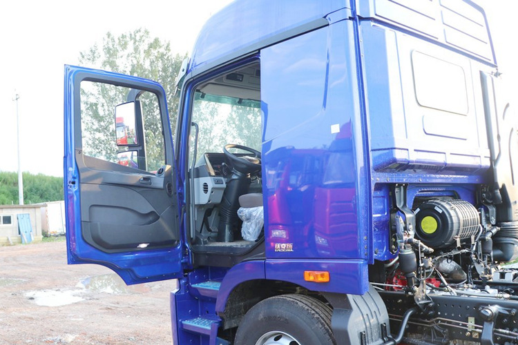 FOTON Foton 8x4 Tractor Head for Sale in Zambia - Gjysmë-kamion: foto 4 FOTON Foton 8x4 Tractor Head for Sale in Zambia - Gjysmë-kamion: foto 4