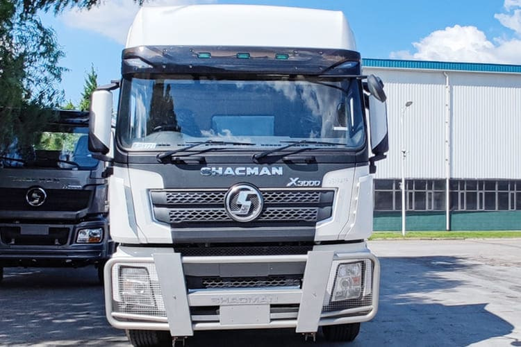 SHACMAN Shacman Tractor Truck for Sale in Saudi Arabia - Gjysmë-kamion: foto 4 SHACMAN Shacman Tractor Truck for Sale in Saudi Arabia - Gjysmë-kamion: foto 4