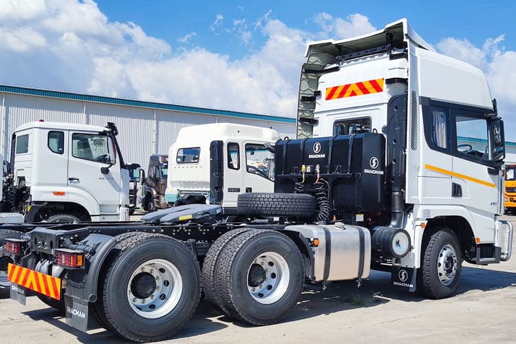 SHACMAN Shacman X3000 Truck Tractor Price for Sale in Jamaica - Gjysmë-kamion: foto 3 SHACMAN Shacman X3000 Truck Tractor Price for Sale in Jamaica - Gjysmë-kamion: foto 3