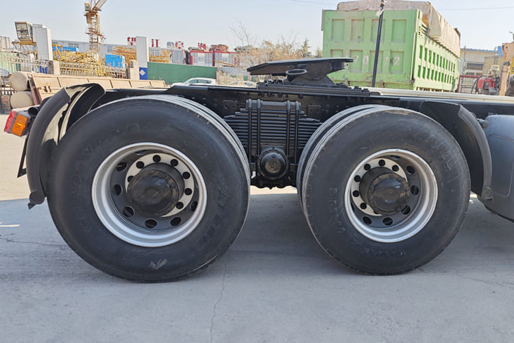 SHACMAN X3000 Shacman Truck Tractor for Sale in Guyana - Gjysmë-kamion: foto 5 SHACMAN X3000 Shacman Truck Tractor for Sale in Guyana - Gjysmë-kamion: foto 5