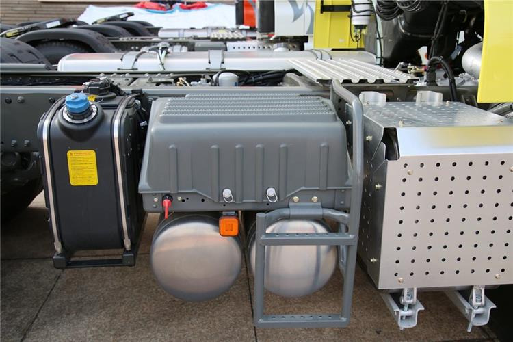 Sinotruk Used Sitrak 430 HP Truck Head for Sale In Ghana - Gjysmë-kamion: foto 5 Sinotruk Used Sitrak 430 HP Truck Head for Sale In Ghana - Gjysmë-kamion: foto 5