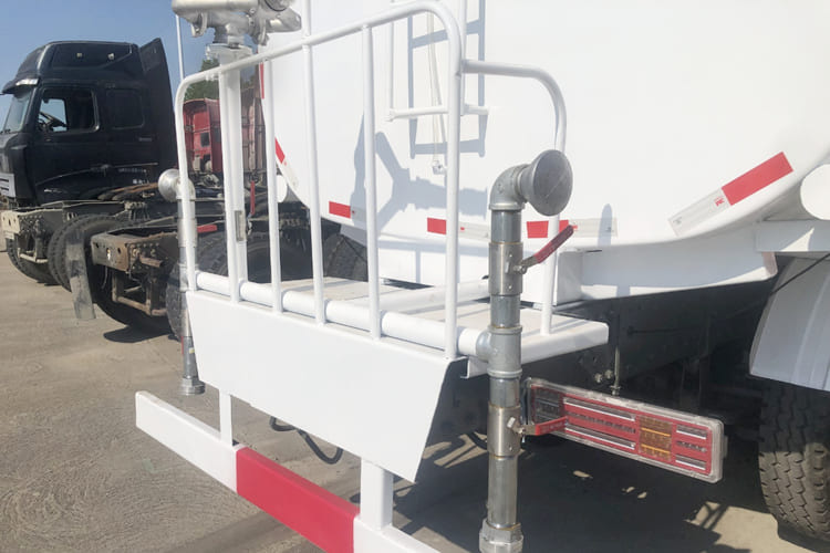 Howo Water Tanker Truck for Sale in Guyana - Autobot: foto 4 Howo Water Tanker Truck for Sale in Guyana - Autobot: foto 4