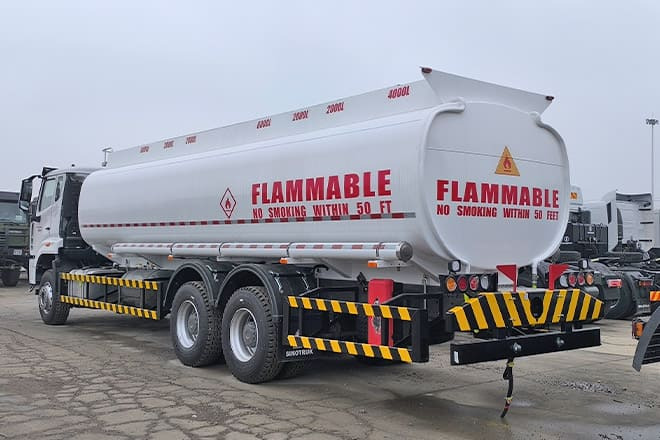 SINOTRUK Howo 380 Petrol Tanker Truck Price for Sale in Sierra Leone - Autobot: foto 3 SINOTRUK Howo 380 Petrol Tanker Truck Price for Sale in Sierra Leone - Autobot: foto 3