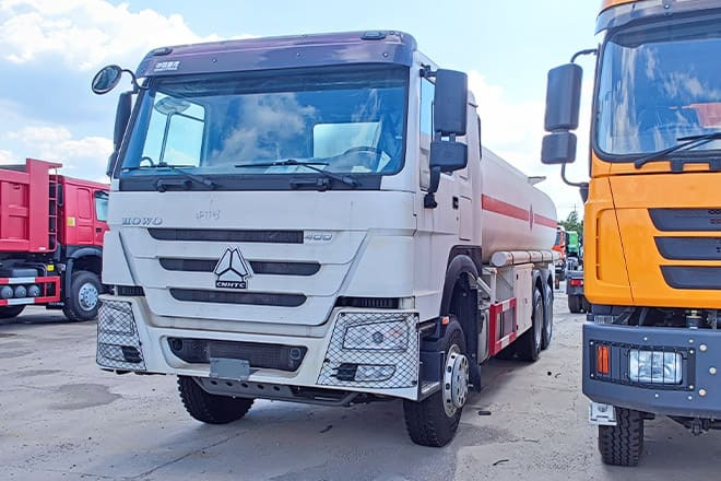 SINOTRUK Howo 400 Diesel Tanker Truck for Sale in Nigeria - Autobot: foto 2 SINOTRUK Howo 400 Diesel Tanker Truck for Sale in Nigeria - Autobot: foto 2