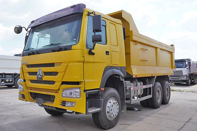 SINOTRUK Sinotruk Howo 10 Wheeler Dump Truck for Sale in Djibouti - Kamion vetëshkarkues: foto 1 SINOTRUK Sinotruk Howo 10 Wheeler Dump Truck for Sale in Djibouti - Kamion vetëshkarkues: foto 1