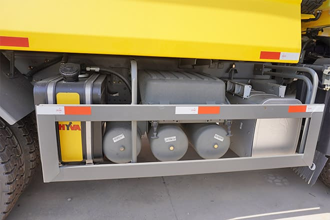 SINOTRUK Sinotruk Howo 10 Wheeler Dump Truck for Sale in Djibouti - Kamion vetëshkarkues: foto 4 SINOTRUK Sinotruk Howo 10 Wheeler Dump Truck for Sale in Djibouti - Kamion vetëshkarkues: foto 4