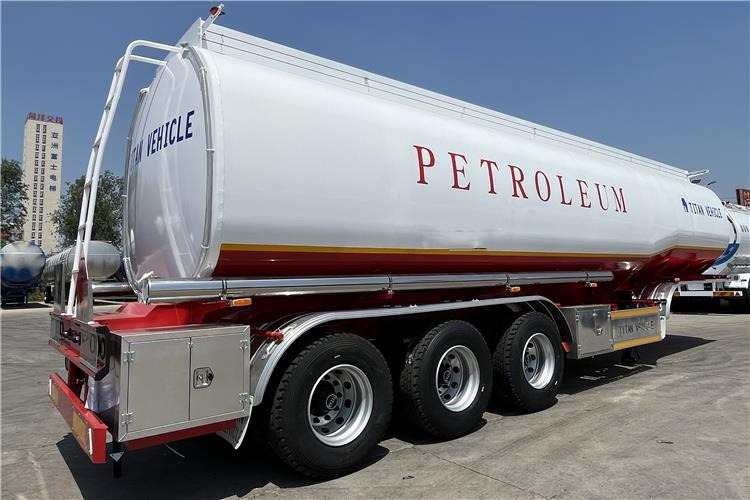 TITAN 3 Axle Petrol Tanker for Sale Price In Mali - Gjysmë rimorkio me bot: foto 2 TITAN 3 Axle Petrol Tanker for Sale Price In Mali - Gjysmë rimorkio me bot: foto 2