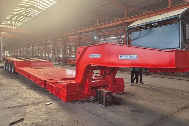 TITAN 4 Axle Extendable Lowboy Trailer for Sale in Nigeria - Gjysmë rimorkio me plan ngarkimi të ulët: foto 1 TITAN 4 Axle Extendable Lowboy Trailer for Sale in Nigeria - Gjysmë rimorkio me plan ngarkimi të ulët: foto 1