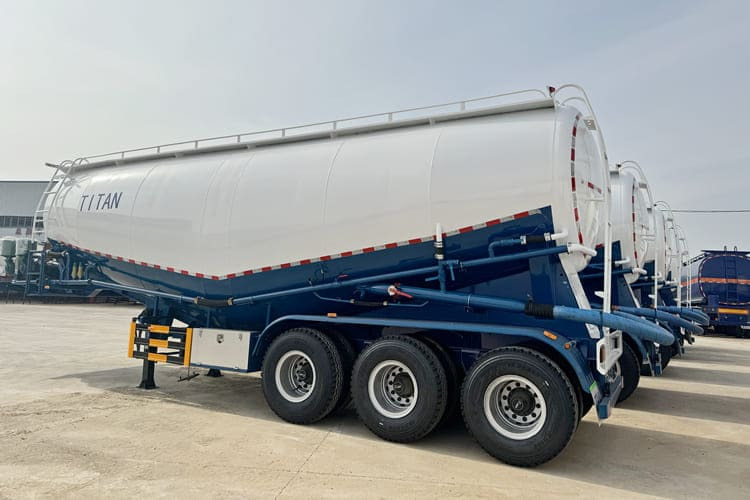 TITAN Bulk Cement Tanker Truck for Sale in Congo - Gjysmë rimorkio me bot: foto 3 TITAN Bulk Cement Tanker Truck for Sale in Congo - Gjysmë rimorkio me bot: foto 3