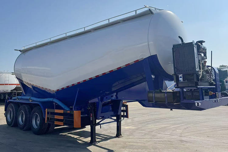 TITAN Dry Bulk Trailer for Sale in Ghana - Gjysmë rimorkio me bot: foto 2 TITAN Dry Bulk Trailer for Sale in Ghana - Gjysmë rimorkio me bot: foto 2