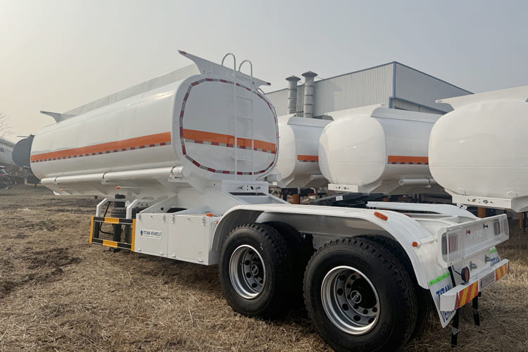TITAN Fuel Tanker Superlink Trailer for Sale - Gjysmë rimorkio me bot: foto 3 TITAN Fuel Tanker Superlink Trailer for Sale - Gjysmë rimorkio me bot: foto 3