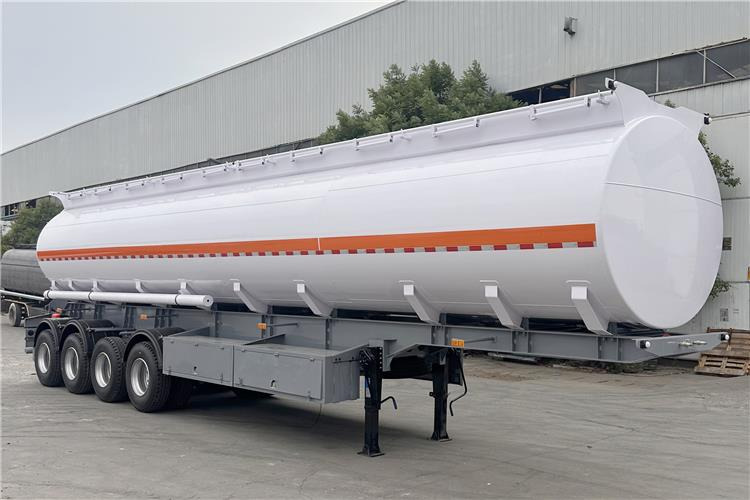 TITAN In Stock 4 Axle Petrol Tanker Trailer for Sale In Jamaica - Gjysmë rimorkio me bot: foto 3 TITAN In Stock 4 Axle Petrol Tanker Trailer for Sale In Jamaica - Gjysmë rimorkio me bot: foto 3