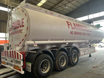 TITAN Semi Oil Tanker Trailer for Sale in Kazakhstan - Gjysmë rimorkio me bot: foto 4 TITAN Semi Oil Tanker Trailer for Sale in Kazakhstan - Gjysmë rimorkio me bot: foto 4