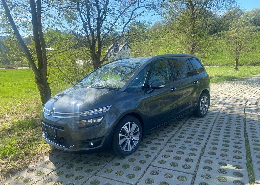 Citroën C4 Grand Picasso BlueHDi 120 EAT6 Selection - Minibus, Furgon pasagjerësh: foto 4 Citroën C4 Grand Picasso BlueHDi 120 EAT6 Selection - Minibus, Furgon pasagjerësh: foto 4