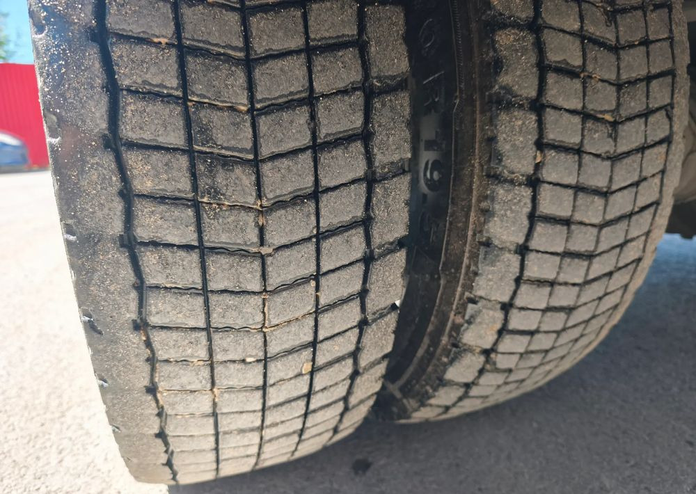 Renault GAMA D 12.210  chłodnia izoterma 14 palet poduszka - Kamion frigorifer: foto 3 Renault GAMA D 12.210  chłodnia izoterma 14 palet poduszka - Kamion frigorifer: foto 3