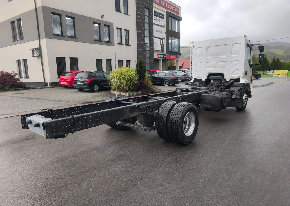 Renault Midlum 220.14 220.16 rama do zabudowy poduszka - Kamion kabinë-shasi: foto 3 Renault Midlum 220.14 220.16 rama do zabudowy poduszka - Kamion kabinë-shasi: foto 3