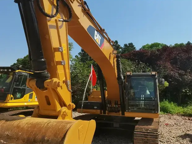2022 Caterpillar 320D2L - Ekskavator me zinxhirë: foto 5 2022 Caterpillar 320D2L - Ekskavator me zinxhirë: foto 5