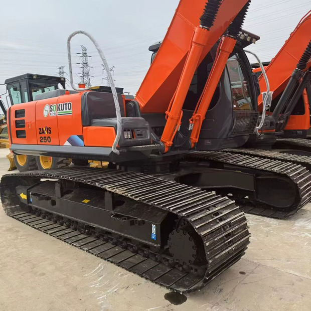 2022 Hitachi ZX250 - Ekskavator me zinxhirë: foto 4 2022 Hitachi ZX250 - Ekskavator me zinxhirë: foto 4
