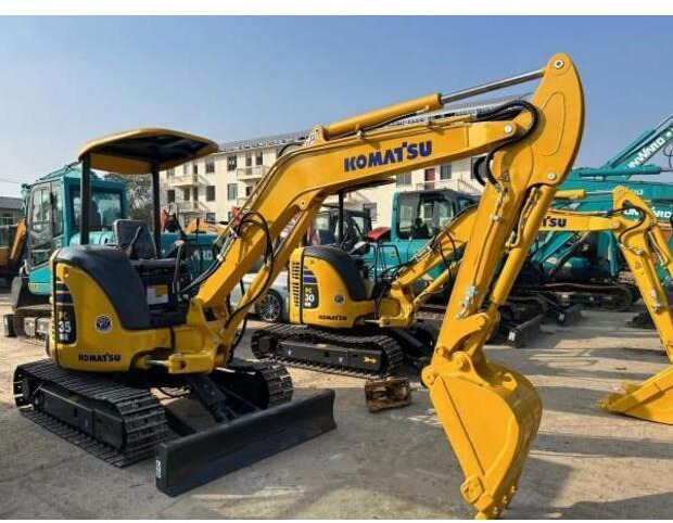2022 Komatsu PC300-8 - Ekskavator me zinxhirë: foto 1 2022 Komatsu PC300-8 - Ekskavator me zinxhirë: foto 1
