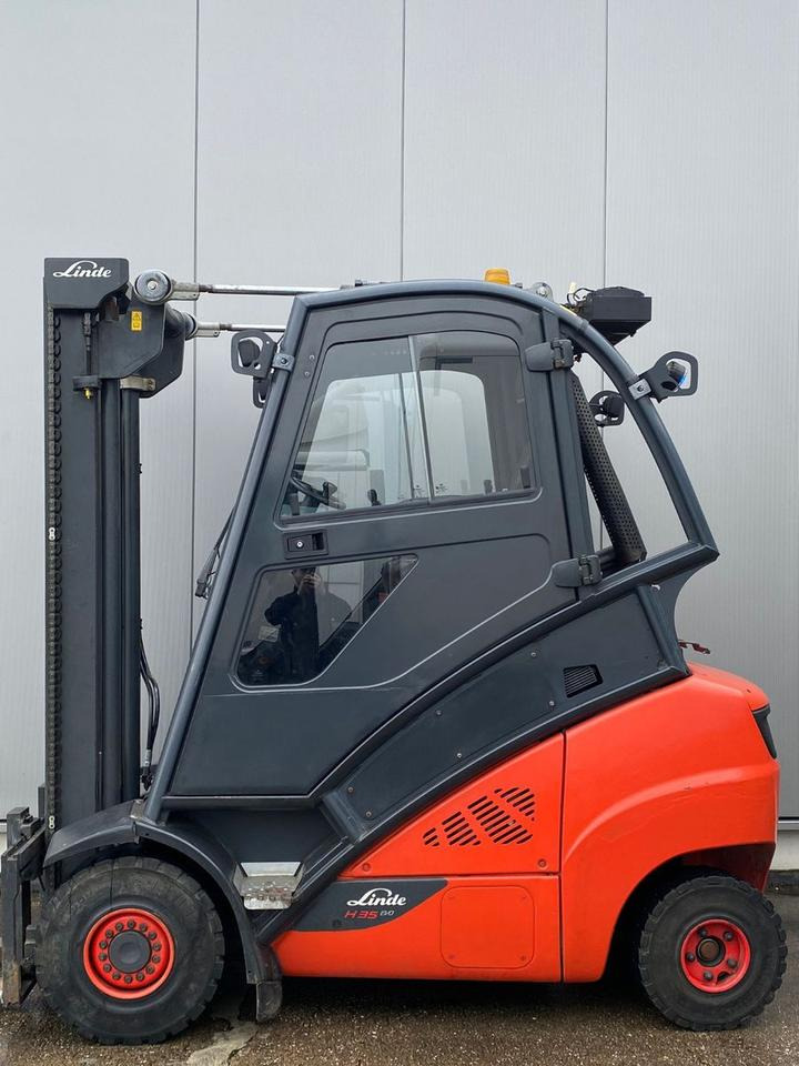 Linde Linde H 35 T - 6.012 h - Seitenschieber - - Pirun më gaz: foto 1 Linde Linde H 35 T - 6.012 h - Seitenschieber - - Pirun më gaz: foto 1
