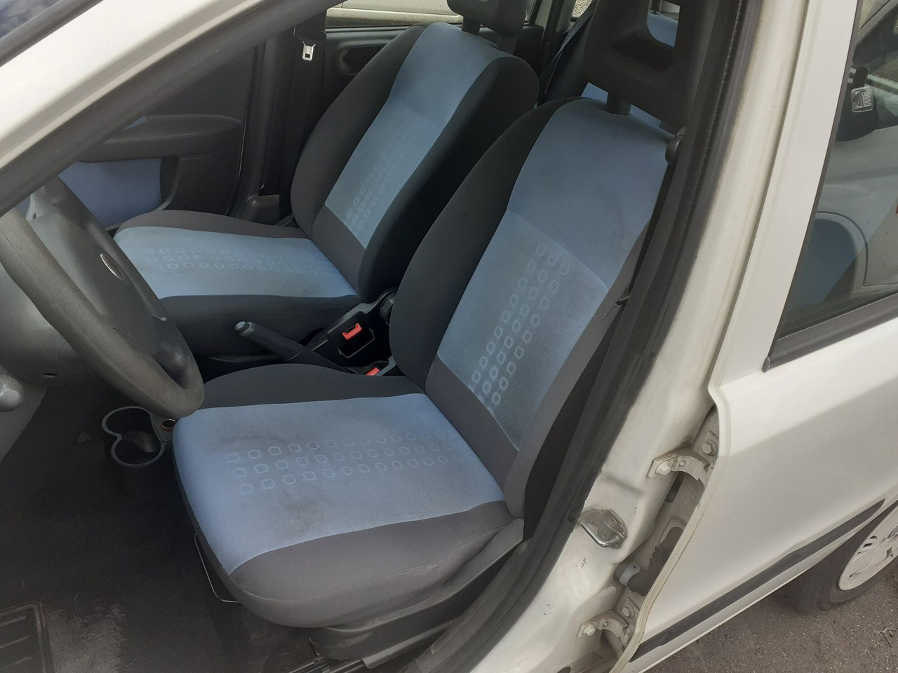 AD-218-BE - FIAT Panda 1.2 Dynamic - Veturë: foto 5 AD-218-BE - FIAT Panda 1.2 Dynamic - Veturë: foto 5