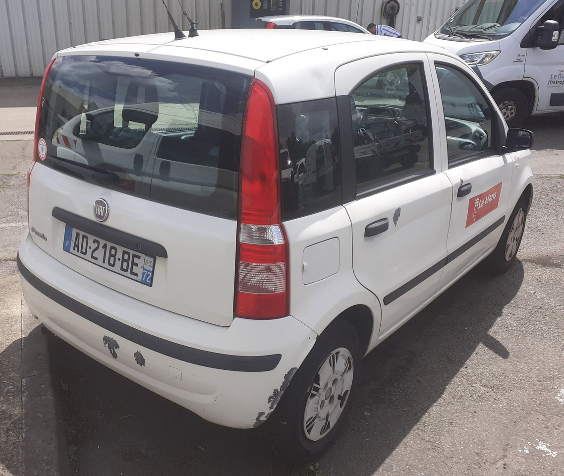 AD-218-BE - FIAT Panda 1.2 Dynamic - Veturë: foto 3 AD-218-BE - FIAT Panda 1.2 Dynamic - Veturë: foto 3