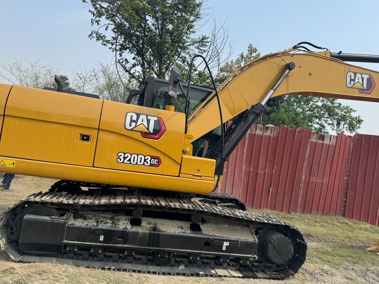 CATERPILLAR 323GC - Ekskavator me zinxhirë: foto 2 CATERPILLAR 323GC - Ekskavator me zinxhirë: foto 2