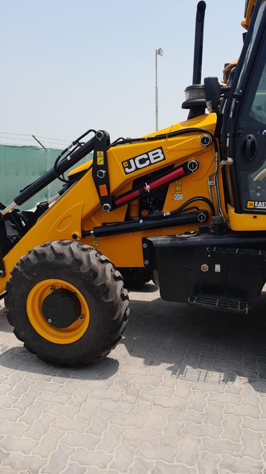 Makineri ndërtimi JCB 3DX: foto 6