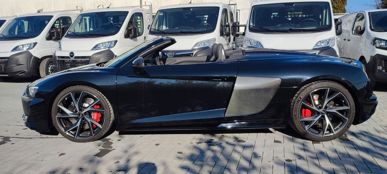 Audi R8 Spyder 5.2 FSI RWD performance - Kabriolet: foto 5 Audi R8 Spyder 5.2 FSI RWD performance - Kabriolet: foto 5