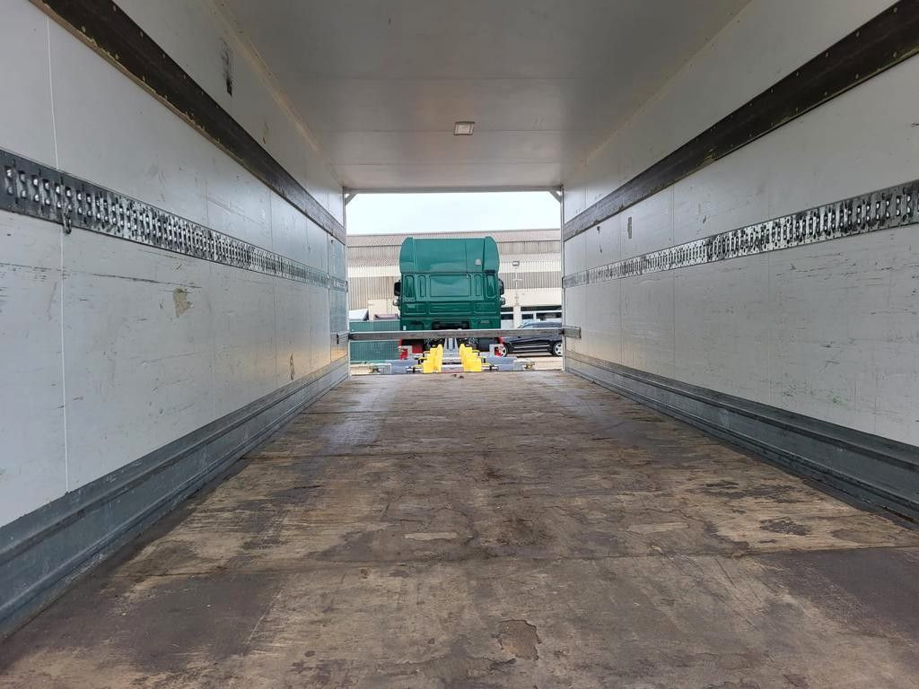 Diversen Drehschemel Vermietung möglich LBW Durchladbar Drehschemel Vermietung möglich LBW Durchladbar - Rimorkio me vagonetë të mbyllur: foto 5 Diversen Drehschemel Vermietung möglich LBW Durchladbar Drehschemel Vermietung möglich LBW Durchladbar - Rimorkio me vagonetë të mbyllur: foto 5