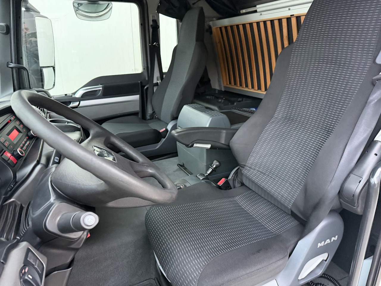 MAN TGS 18.440 - Gjysmë-kamion: foto 5 MAN TGS 18.440 - Gjysmë-kamion: foto 5