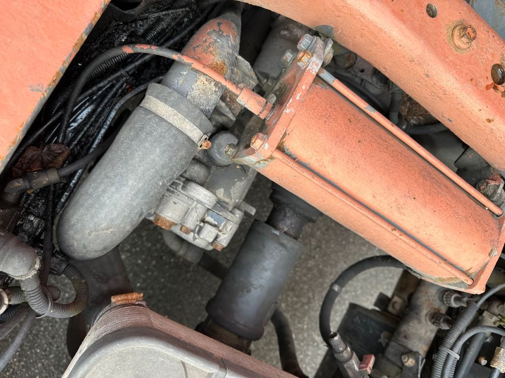 Scania 144/530 Retarder Schalter Scania 144/530 Retarder Schalter - Gjysmë-kamion: foto 5 Scania 144/530 Retarder Schalter Scania 144/530 Retarder Schalter - Gjysmë-kamion: foto 5