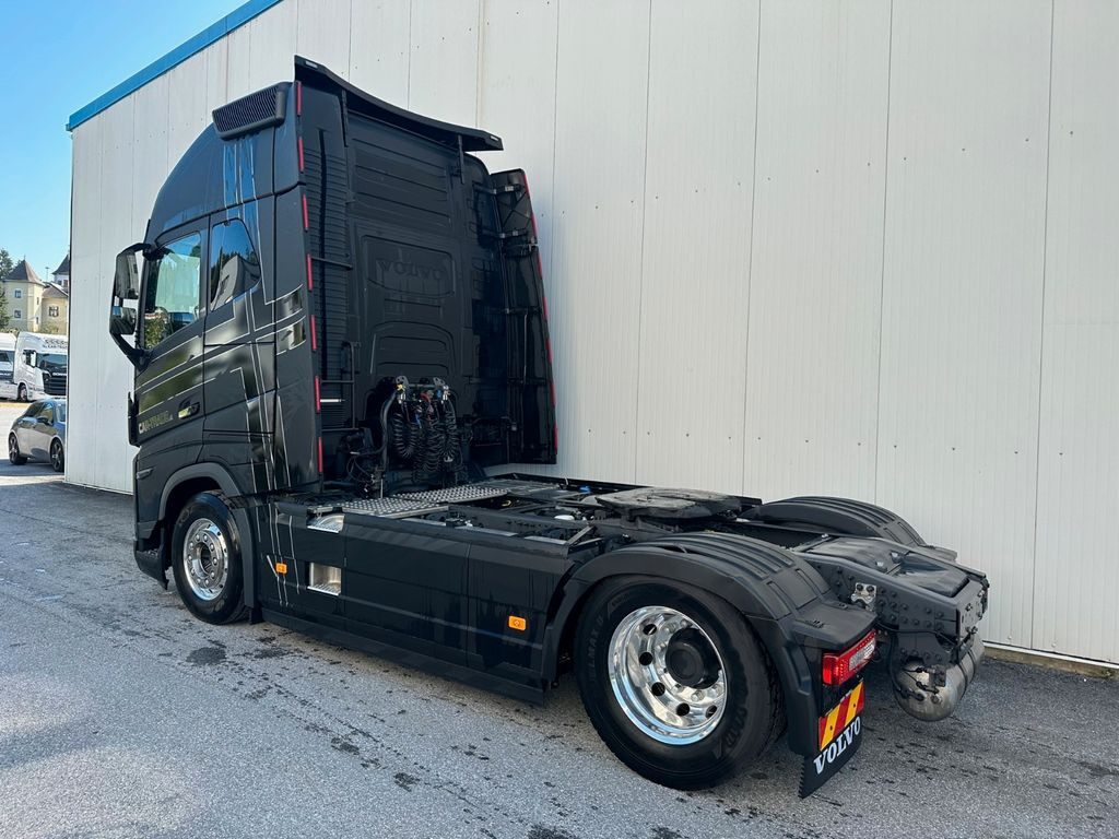 Volvo FH 750 XL Retarder Vollausstattung - Gjysmë-kamion: foto 4 Volvo FH 750 XL Retarder Vollausstattung - Gjysmë-kamion: foto 4
