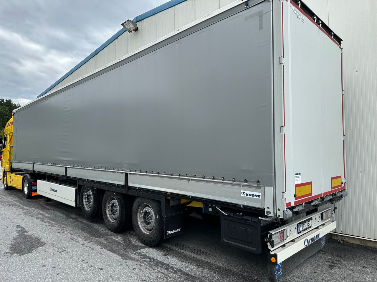 Krone SD 27 Bordwand Pal-K.asten Lift XL-Code - Gjysmë rimorkio me tendë: foto 4 Krone SD 27 Bordwand Pal-K.asten Lift XL-Code - Gjysmë rimorkio me tendë: foto 4