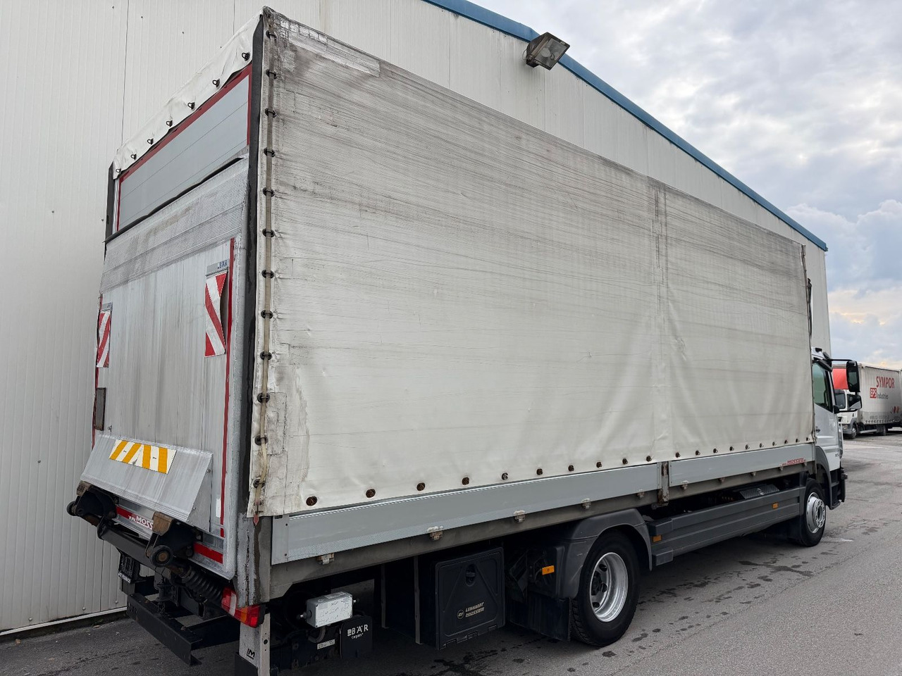 Mercedes-Benz Atego 1524 2T LBW TÜV - Kamion me tendë: foto 3 Mercedes-Benz Atego 1524 2T LBW TÜV - Kamion me tendë: foto 3