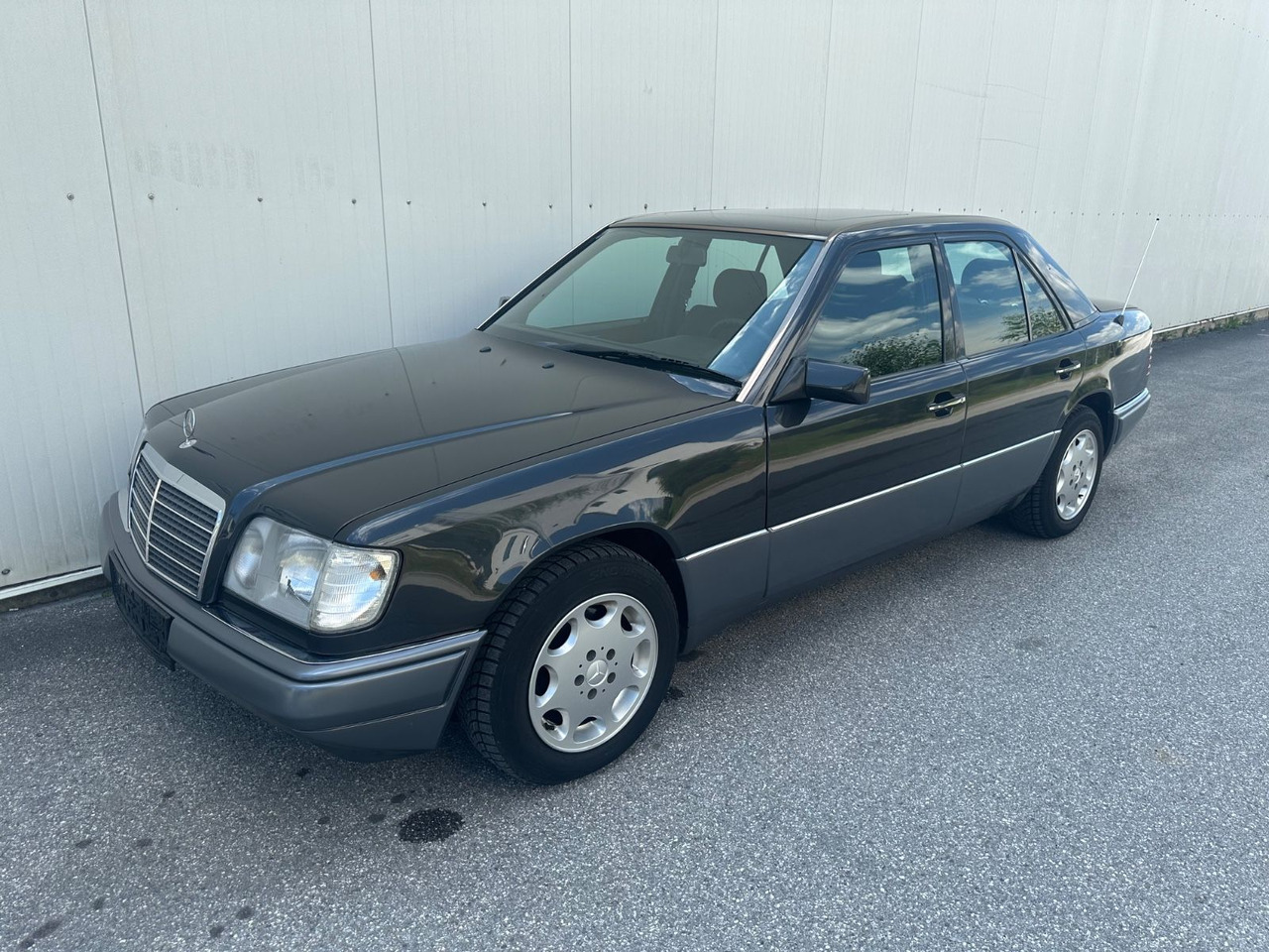 Mercedes-Benz E 250 DIESEL - Sedan: foto 1 Mercedes-Benz E 250 DIESEL - Sedan: foto 1