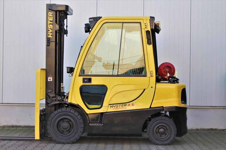 HYSTER H2.5FT Gas 2500kg Kabine 2018 Stapler UVV ✅ - Pirun më gaz: foto 4 HYSTER H2.5FT Gas 2500kg Kabine 2018 Stapler UVV ✅ - Pirun më gaz: foto 4
