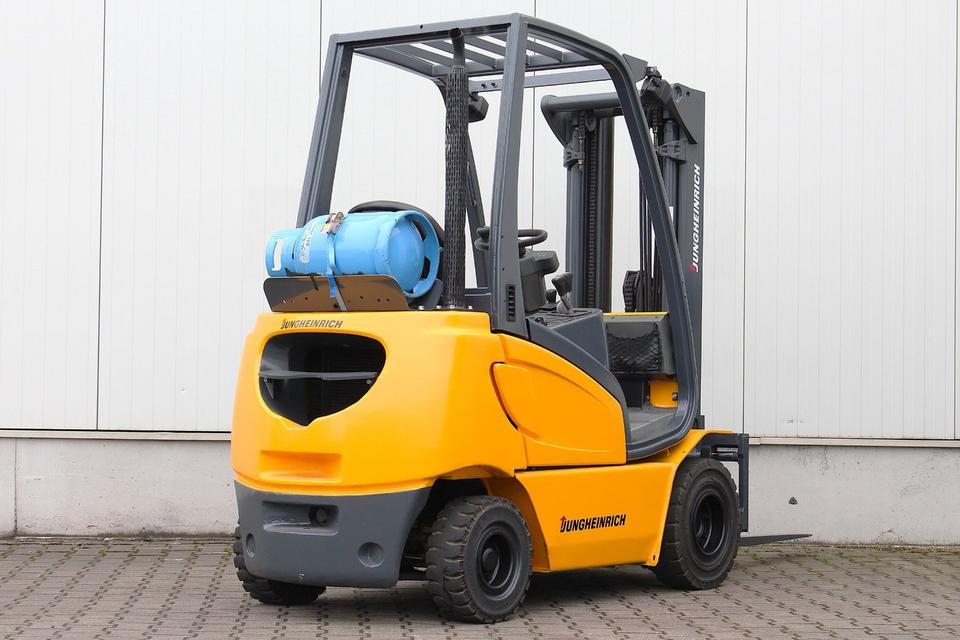 JUNGHEINRICH TFG316s Triplex 4,5m UVV - Pirun më gaz: foto 5 JUNGHEINRICH TFG316s Triplex 4,5m UVV - Pirun më gaz: foto 5