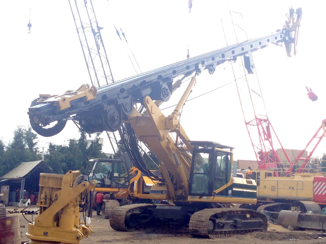 Bauer BG 18H - Sondë shpimi: foto 2 Bauer BG 18H - Sondë shpimi: foto 2