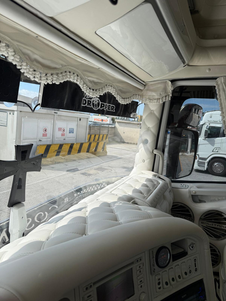 SCANIA R730 - Gjysmë-kamion: foto 2 SCANIA R730 - Gjysmë-kamion: foto 2