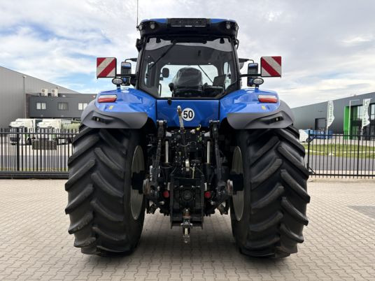 NEW HOLLAND New Holland T8.350 PLMi Genesis - Traktor: foto 4 NEW HOLLAND New Holland T8.350 PLMi Genesis - Traktor: foto 4