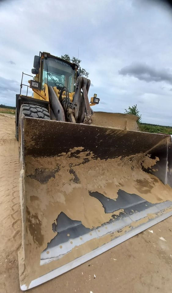 Volvo L150E - Fadrom me goma: foto 3 Volvo L150E - Fadrom me goma: foto 3