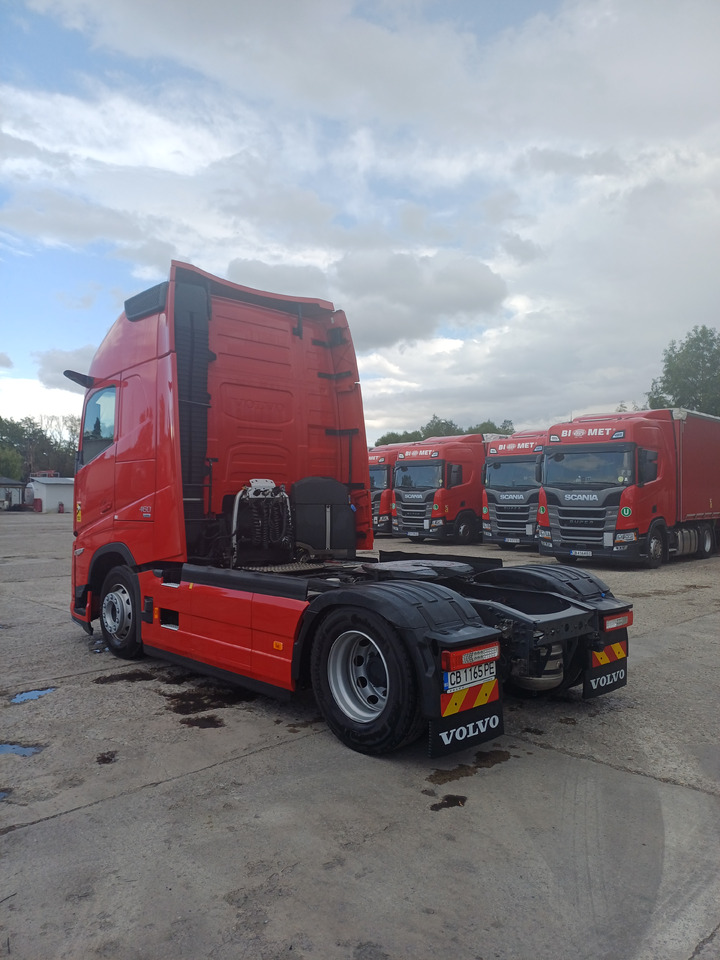 VOLVO FH 460T 4x2T , AERO , 3 PIECES - Gjysmë-kamion: foto 4 VOLVO FH 460T 4x2T , AERO , 3 PIECES - Gjysmë-kamion: foto 4