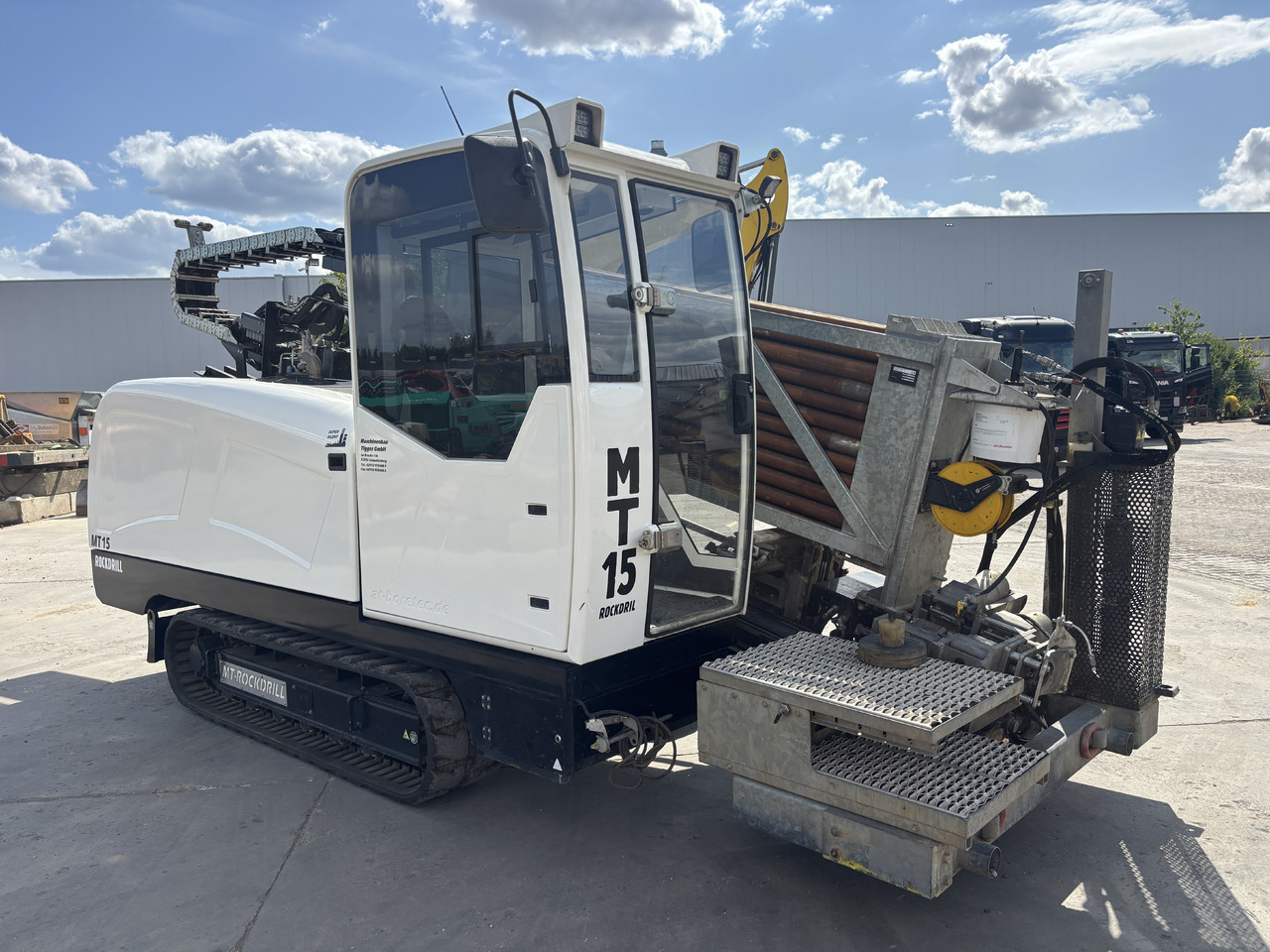 Rockdrill MT - 15 - Makineri e drejtuar për hapjen e rrugëve: foto 1 Rockdrill MT - 15 - Makineri e drejtuar për hapjen e rrugëve: foto 1