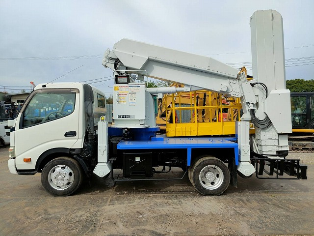TADANO BT-110-1 - Platformë ajrore e montuar në kamion: foto 2 TADANO BT-110-1 - Platformë ajrore e montuar në kamion: foto 2