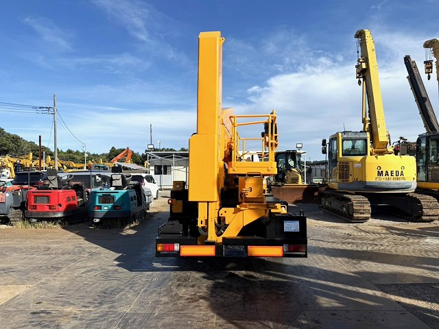 TADANO BT-200-2 - Platformë ajrore e montuar në kamion: foto 4 TADANO BT-200-2 - Platformë ajrore e montuar në kamion: foto 4