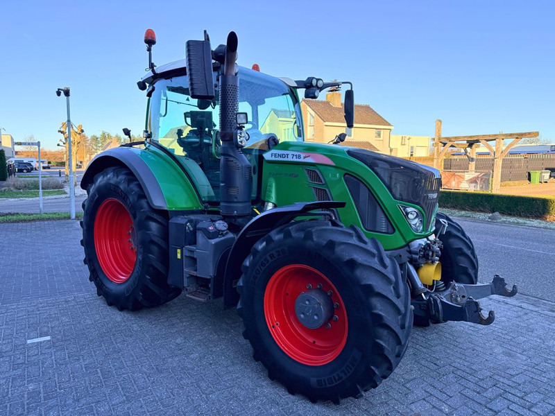 Fendt 718 S4 Profiplus GPS - Traktor: foto 4 Fendt 718 S4 Profiplus GPS - Traktor: foto 4