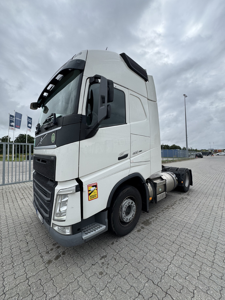 VOLVO DIESEL/LNG - Gjysmë-kamion: foto 4 VOLVO DIESEL/LNG - Gjysmë-kamion: foto 4