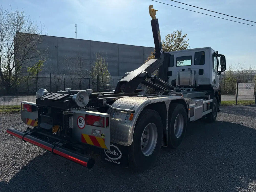 Iveco AD300T48 HYVALIFT 20 TONS*pare-choc hydraulique - Kamion vetëngarkues: foto 4 Iveco AD300T48 HYVALIFT 20 TONS*pare-choc hydraulique - Kamion vetëngarkues: foto 4